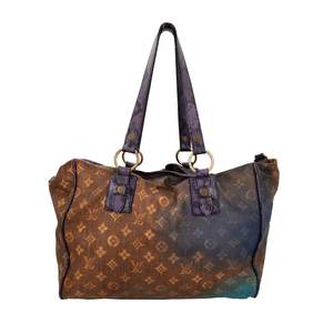 https://dbiyorq10n2b9.cloudfront.net/product-images/CBAGLV1335/LOUIS-VUITTON-X-RICHARD-PRINCE-Monogram-Snake-Skin-Karung-Heartbreak-Jokes-Tote-Limited-Edition_5.jpg.webp