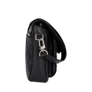 https://dbiyorq10n2b9.cloudfront.net/product-images/CBAGLV1962/LOUIS-VUITTON-Taigarama-Messenger-Bag-Black_3.jpg.webp