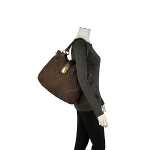 https://dbiyorq10n2b9.cloudfront.net/product-images/CBAGLV260/LOUIS-VUITTON-Mini-Lin-Romance-Hobo-Fusain-mannequin.jpg.webp