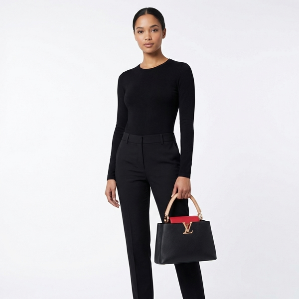 Leather Capucines MM Black/Red