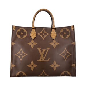 Reverse Monogram On The Go GM