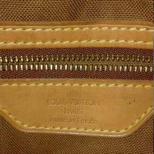 https://dbiyorq10n2b9.cloudfront.net/product-images/CBAGLV343/LOUIS-VUITTON-Damier-Centenaire-Chelsea-Limited-Edition-close-up.jpg.webp