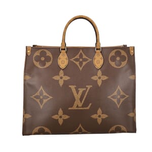 Monogram Reverse On The Go GM