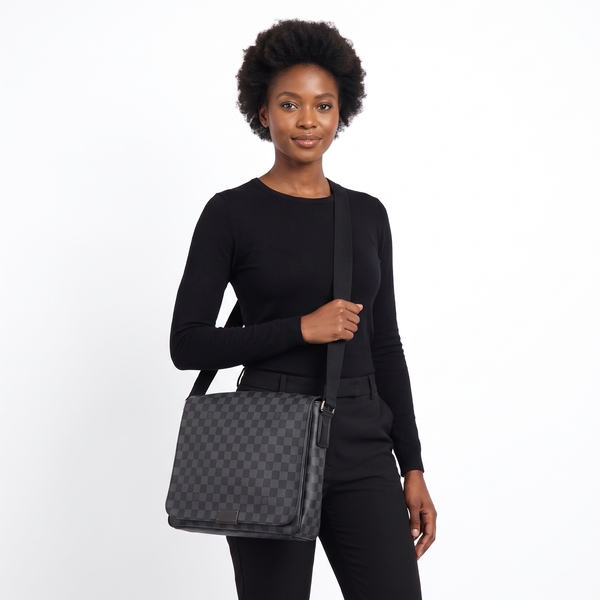 Damier Graphite District MM