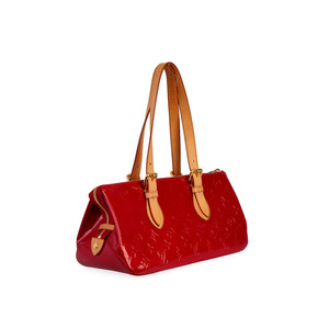 https://dbiyorq10n2b9.cloudfront.net/product-images/CBAGLV702/LOUIS-VUITTON-Vernis-Rosewood-Avenue-Cerise-angle.jpg.webp