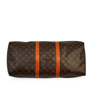 https://dbiyorq10n2b9.cloudfront.net/product-images/CBAGLV795/LOUIS-VUITTON-Monogram-Keepall-50-bottom.jpg.webp