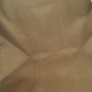 https://dbiyorq10n2b9.cloudfront.net/product-images/CBAGLV795/LOUIS-VUITTON-Monogram-Keepall-50-interior.jpg.webp