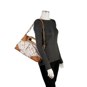 https://dbiyorq10n2b9.cloudfront.net/product-images/CBAGLV814/LOUIS-VUITTON-Multicolor-Judy-MM-White-mannequin.jpg.webp