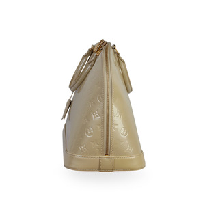 https://dbiyorq10n2b9.cloudfront.net/product-images/CBAGLV852/LOUIS-VUITTON-Vernis-Alma-GM-Perle-side-1.jpg.webp