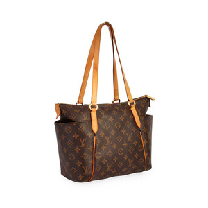 https://dbiyorq10n2b9.cloudfront.net/product-images/CBAGLV925/LOUIS-VUITTON-Monogram-Totally-PM-angle-1.jpg.webp
