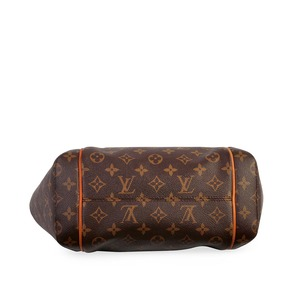 https://dbiyorq10n2b9.cloudfront.net/product-images/CBAGLV925/LOUIS-VUITTON-Monogram-Totally-PM-bottom-1.jpg.webp