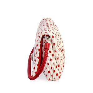 https://dbiyorq10n2b9.cloudfront.net/product-images/CBAGMIU117/MIU-MIU-Club-Matelasse-Polka-Dot-Club-Bag-RedWhite-side-2.jpg.webp