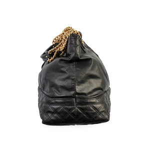 https://dbiyorq10n2b9.cloudfront.net/product-images/CBAGMJ113/MARC-JACOBS-Leather-Chain-Handle-Tote-Black-side-1.jpg.webp
