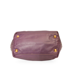 https://dbiyorq10n2b9.cloudfront.net/product-images/CBAGPRA0042/PRADA-Nappa-Fiocco-Bow-Bag-Purple-Bottom.jpg.webp