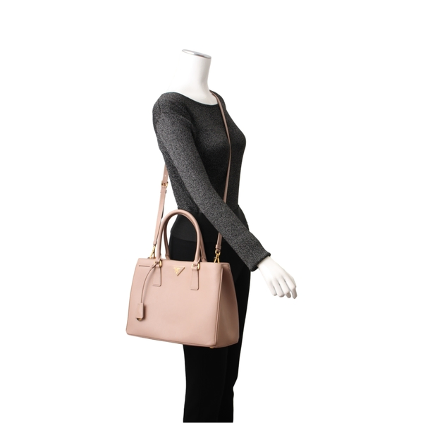 Saffiano Lux Medium Tote Beige
