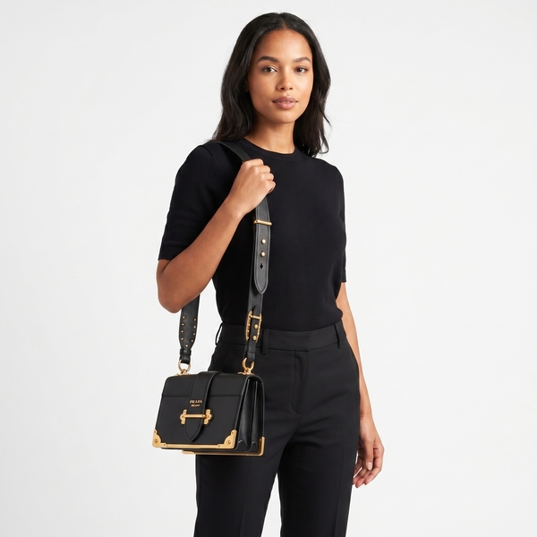 Leather Cahier Small Shoulder Bag Black