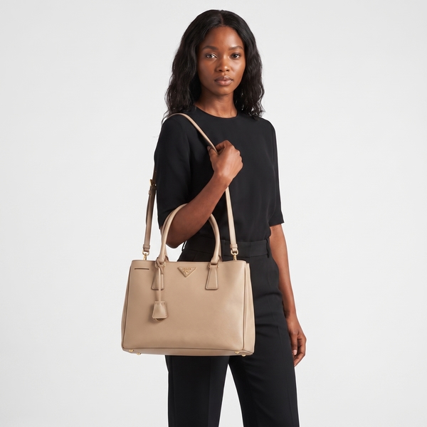Saffiano Double Zip Medium Tote Beige
