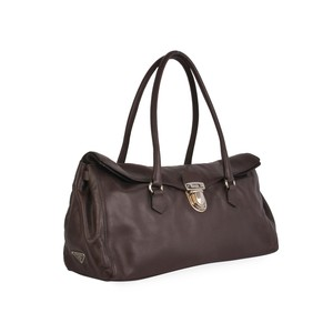 https://dbiyorq10n2b9.cloudfront.net/product-images/CBAGPRA170/PRADA-Leather-Vintage-Shoulder-Bag-Brown-angle.jpg.webp