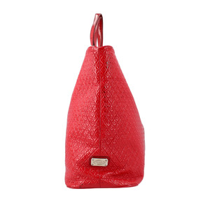 https://dbiyorq10n2b9.cloudfront.net/product-images/CBAGTOD0003/TODS-Patent-Signature-Shopper-Tote-Red_5.jpg.webp