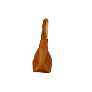 https://dbiyorq10n2b9.cloudfront.net/product-images/CBAGTOD104/TODS-Leather-Shoulder-Bag-Tan-side-1.jpg.webp
