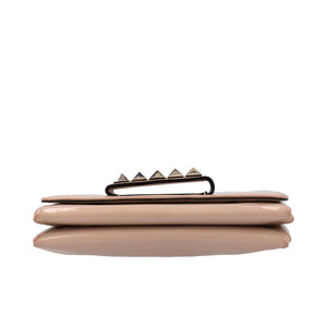 https://dbiyorq10n2b9.cloudfront.net/product-images/CBAGVAL0011/VALENTINO-GARAVANI-Patent-Va-Va-Voom-Shoulder-Bag-Nude_6.jpg.webp