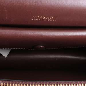 https://dbiyorq10n2b9.cloudfront.net/product-images/CBAGVER0045/VERSACE-Vitello-Virtus-Shoulder-Bag-Flame-Red_7.jpg.webp