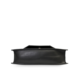 https://dbiyorq10n2b9.cloudfront.net/product-images/CBAGYSL0020/SAINT-LAURENT-Leather-Studded-Medium-Betty-Bag-Black-Bottom.jpg.webp