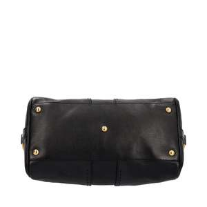 https://dbiyorq10n2b9.cloudfront.net/product-images/CBAGYSL0057/YVES-SAINT-LAURENT-Leather-Muse-Bowler-Bag-Black_6.jpg.webp