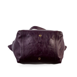 https://dbiyorq10n2b9.cloudfront.net/product-images/CBAGYSL116/YVES-SAINT-LAURENT-Leather-Large-Downtown-Purple-bottom.jpg.webp