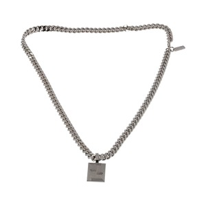 https://dbiyorq10n2b9.cloudfront.net/product-images/CJWLFEN0001/FENDI-Icon-Logo-Chain-Necklace-Silver-Tone_3.jpg.webp