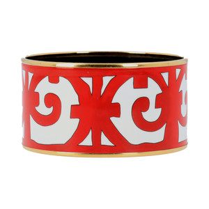 https://dbiyorq10n2b9.cloudfront.net/product-images/CJWLHER0012/HERMES-Enamel-Balcons-Du-Guadalquivir-Extra-Wide-Bangle-Red-White_1.jpg.webp