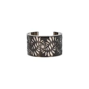 https://dbiyorq10n2b9.cloudfront.net/product-images/CJWLMBC0021/MONTBLANC-Montblanc-Star-Spell-Bangle-Silver-Tone_2.jpg.webp