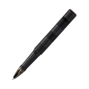 https://dbiyorq10n2b9.cloudfront.net/product-images/CPENHUB0001/HUBLOT-Titanium-The-Art-Of-Fusion-Ballpoint-Pen-Black_2.jpg.webp