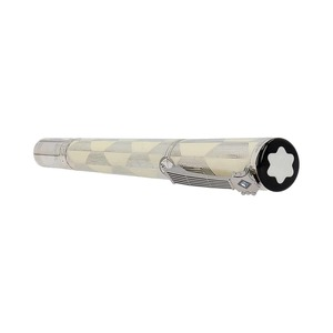 https://dbiyorq10n2b9.cloudfront.net/product-images/CPENMBC0198/MONTBLANC-Great-Characters-John-Lennon-1940-Fineliner-Limited-Edition_2.jpg.webp