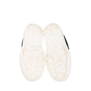https://dbiyorq10n2b9.cloudfront.net/product-images/CSHOAMQ0041/ALEXANDER-MCQUEEN-Canvas-Deck-Plimsoll-Sneakers-Black-White_1.jpg.webp