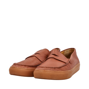 https://dbiyorq10n2b9.cloudfront.net/product-images/CSHOARM0017/GIORGIO-ARMANI-Leather-Slip-ons-Brown_3.jpg.webp