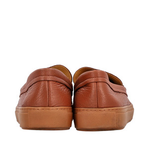 https://dbiyorq10n2b9.cloudfront.net/product-images/CSHOARM0017/GIORGIO-ARMANI-Leather-Slip-ons-Brown_5.jpg.webp