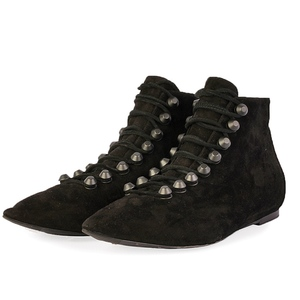 https://dbiyorq10n2b9.cloudfront.net/product-images/CSHOBAL101/BALENCIAGA-Suede-Point-Toe-Lace-Up-Ankle-Boots-Black-S-37-4-angle.jpg.webp
