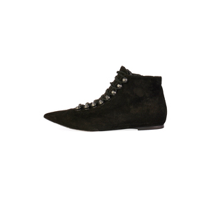 https://dbiyorq10n2b9.cloudfront.net/product-images/CSHOBAL101/BALENCIAGA-Suede-Point-Toe-Lace-Up-Ankle-Boots-Black-S-37-4-side.jpg.webp