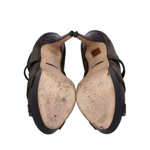 https://dbiyorq10n2b9.cloudfront.net/product-images/CSHOBUR0143/BURBERRY-Suede-Berkeley-Peep-Toe-Pumps-Anthracite_1.jpg.webp