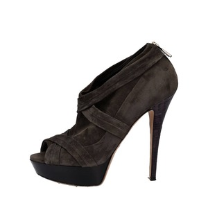 https://dbiyorq10n2b9.cloudfront.net/product-images/CSHOBUR0143/BURBERRY-Suede-Berkeley-Peep-Toe-Pumps-Anthracite_2.jpg.webp