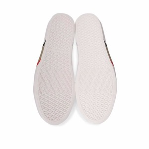 https://dbiyorq10n2b9.cloudfront.net/product-images/CSHOBUR0157/BURBERRY-Leather-Slip-On-Sneakers-White_5.jpg.webp