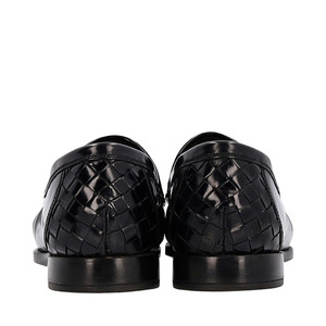https://dbiyorq10n2b9.cloudfront.net/product-images/CSHOBV0038/BOTEGA-VENETA-Leather-Intrecciato-Loafers-Black_4.jpg.webp