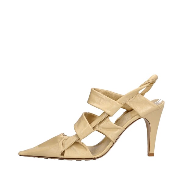 Aged Leather Knotted Slingback Pumps Cream