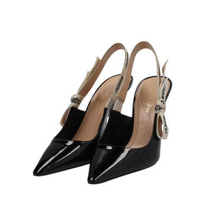 https://dbiyorq10n2b9.cloudfront.net/product-images/CSHOCD0014/DIOR-Patent-Jadior-Slingback-Pumps-Black_4.jpg.webp