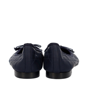 https://dbiyorq10n2b9.cloudfront.net/product-images/CSHOCD0038/CHRISTIAN-DIOR-Quilted-Leather-Ballerina-Flats-Blue_4.jpg.webp