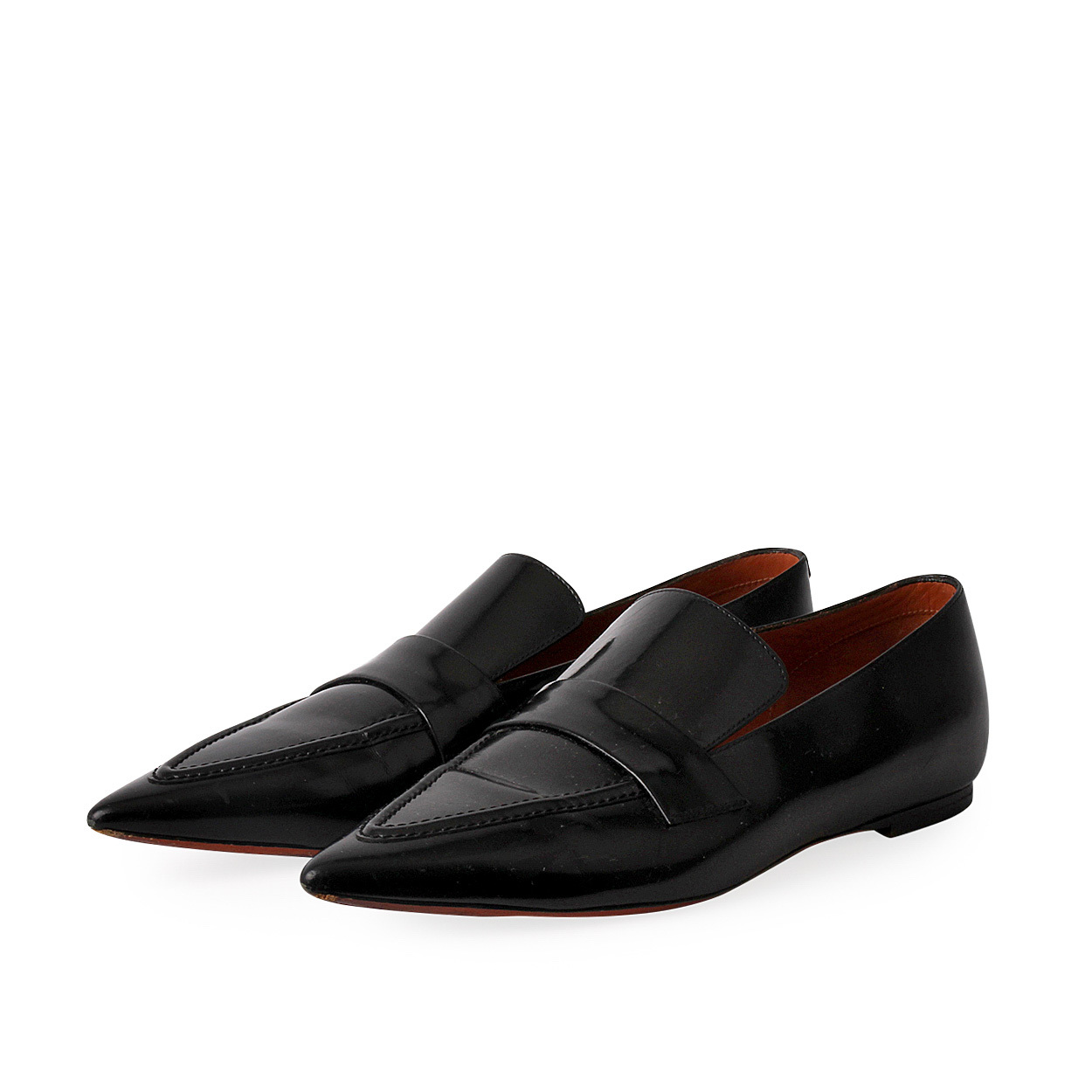 https://dbiyorq10n2b9.cloudfront.net/product-images/CSHOCEL106/CELINE-Leather-Pointed-Toe-Flat-Black-S-36.5-3-angle.jpg.webp