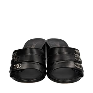 Leather Turnlock CC Sandals Black, view 3