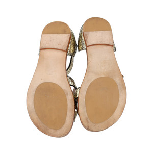 https://dbiyorq10n2b9.cloudfront.net/product-images/CSHOCHL0011/CHLOE-Leather-Kids-Distressed-Bow-Sandals-Gold_4.jpg.webp