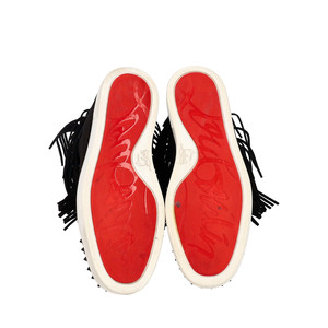 https://dbiyorq10n2b9.cloudfront.net/product-images/CSHOCL0349/CHRISTIAN-LOUBOUTIN-Suede-Spikes-Fringe-Coachelito-Sneakers-Black_5.jpg.webp
